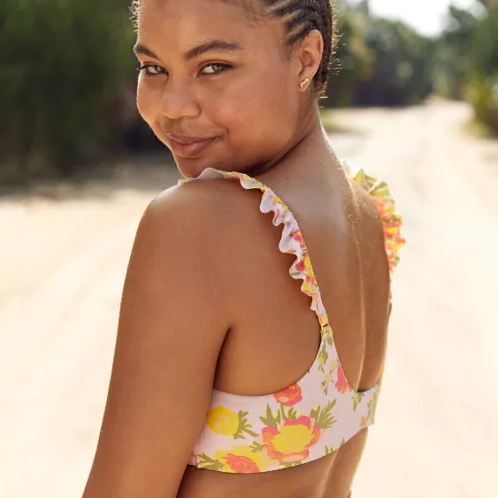 Aerie Printed Pastel Floral Ruffle Scoop Neckline Bikini Top Size M NWOT - Picture 2 of 5